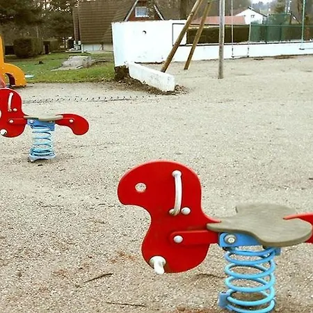 Campsite Confortable Avec Terrasse - 4 Personnes - Api-1-52-923