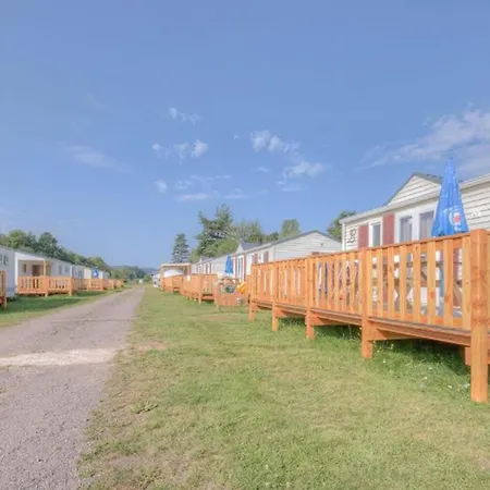 Campsite Confortable Avec Terrasse - 4 Personnes - Api-1-52-923 Bruyeres