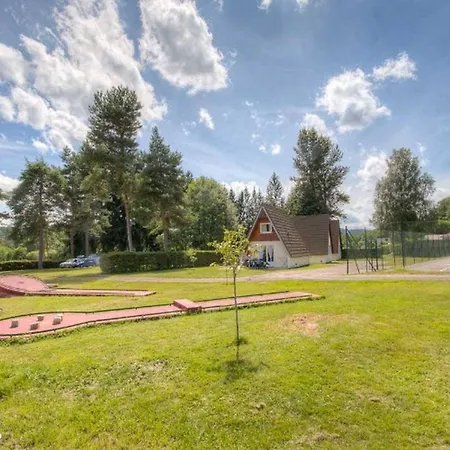 Campsite Confortable Avec Terrasse - 4 Personnes - Api-1-52-923